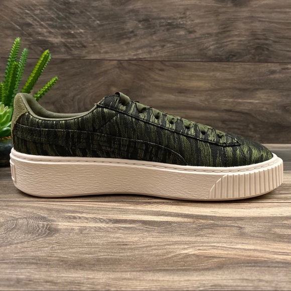 NIB Puma Basket Platform VR Sneaker Green 8 - Picture 8 of 13